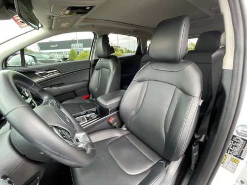 Certified 2025 Kia Sportage EX w/ Premium Package FWD image 22