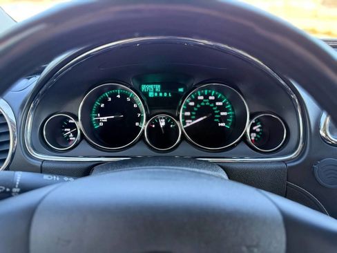 Used 2017 Buick Enclave Leather image 18