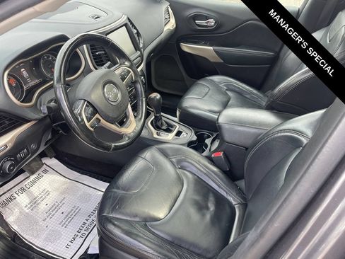 Used 2018 Jeep Cherokee Limited AWD/4WD image 13