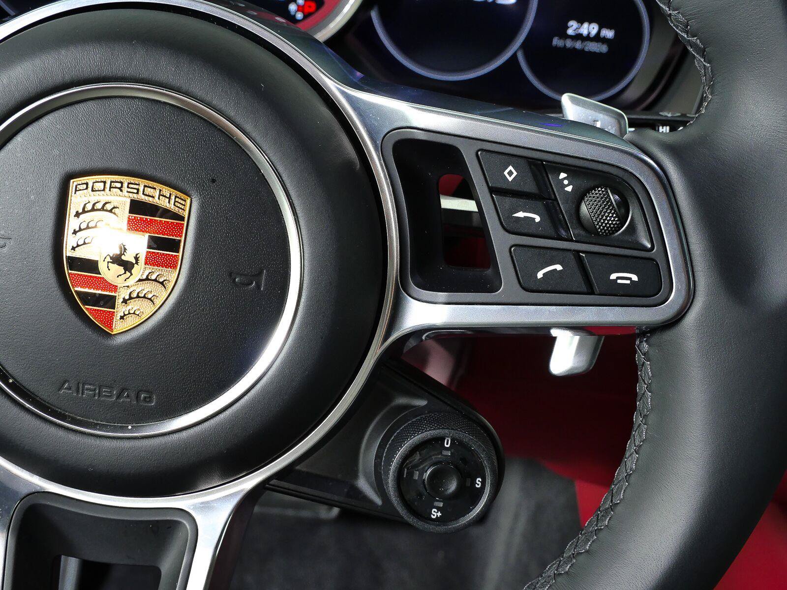 Certified 2023 Porsche Cayenne GTS AWD/4WD image 12