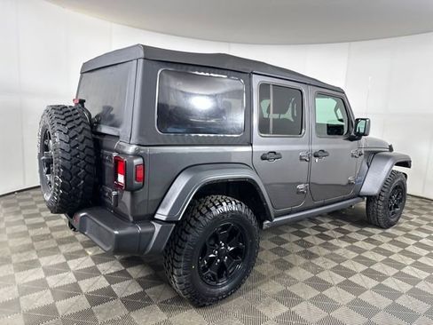 Used 2023 Jeep Wrangler Unlimited w/ Cold Weather Group AWD/4WD image 3