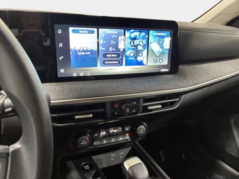New 2027 Nissan Kicks SV w/ Cold Weather Package FWD image 19