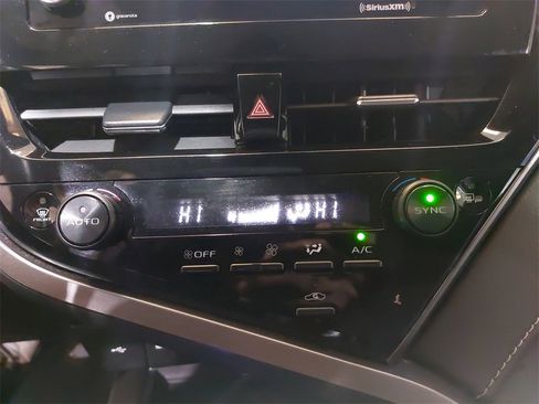 Used 2023 Toyota Camry SE image 23