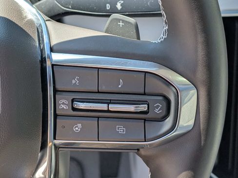 Certified 2025 GMC Acadia Denali w/ Super Cruise Package FWD image 24