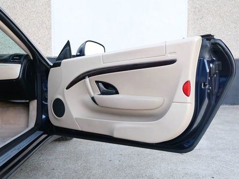 Used 2010 Maserati GranTurismo Coupe 2D image 24