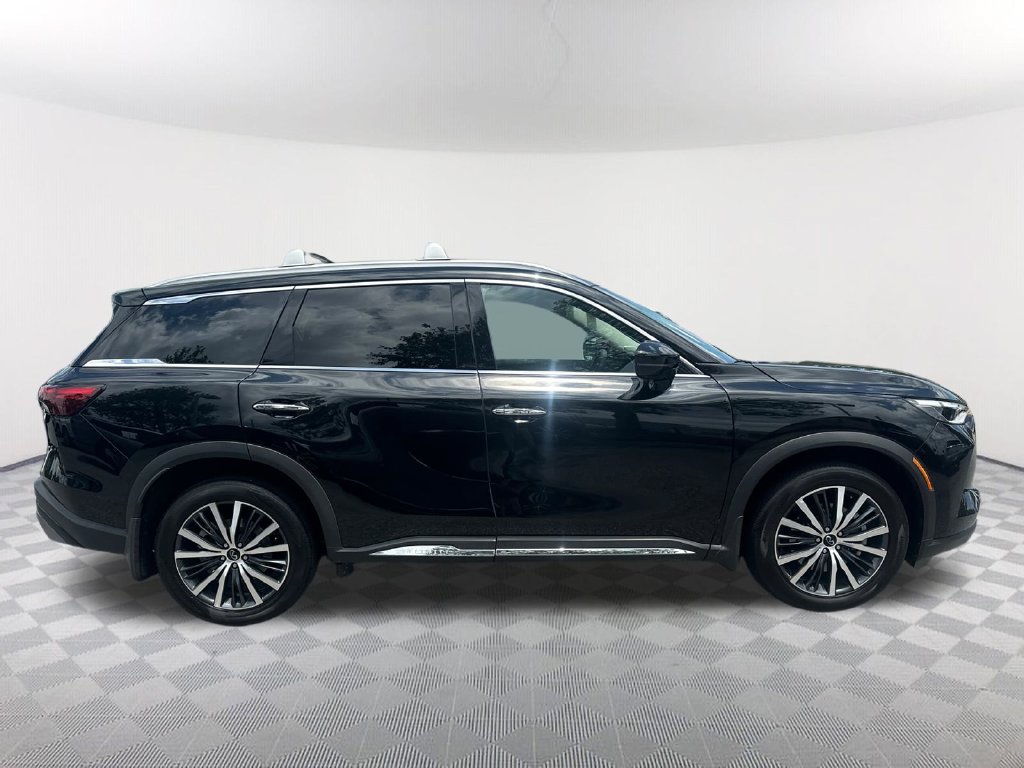 Used 2025 INFINITI QX60 Sensory w/ Vision Package AWD/4WD image 4