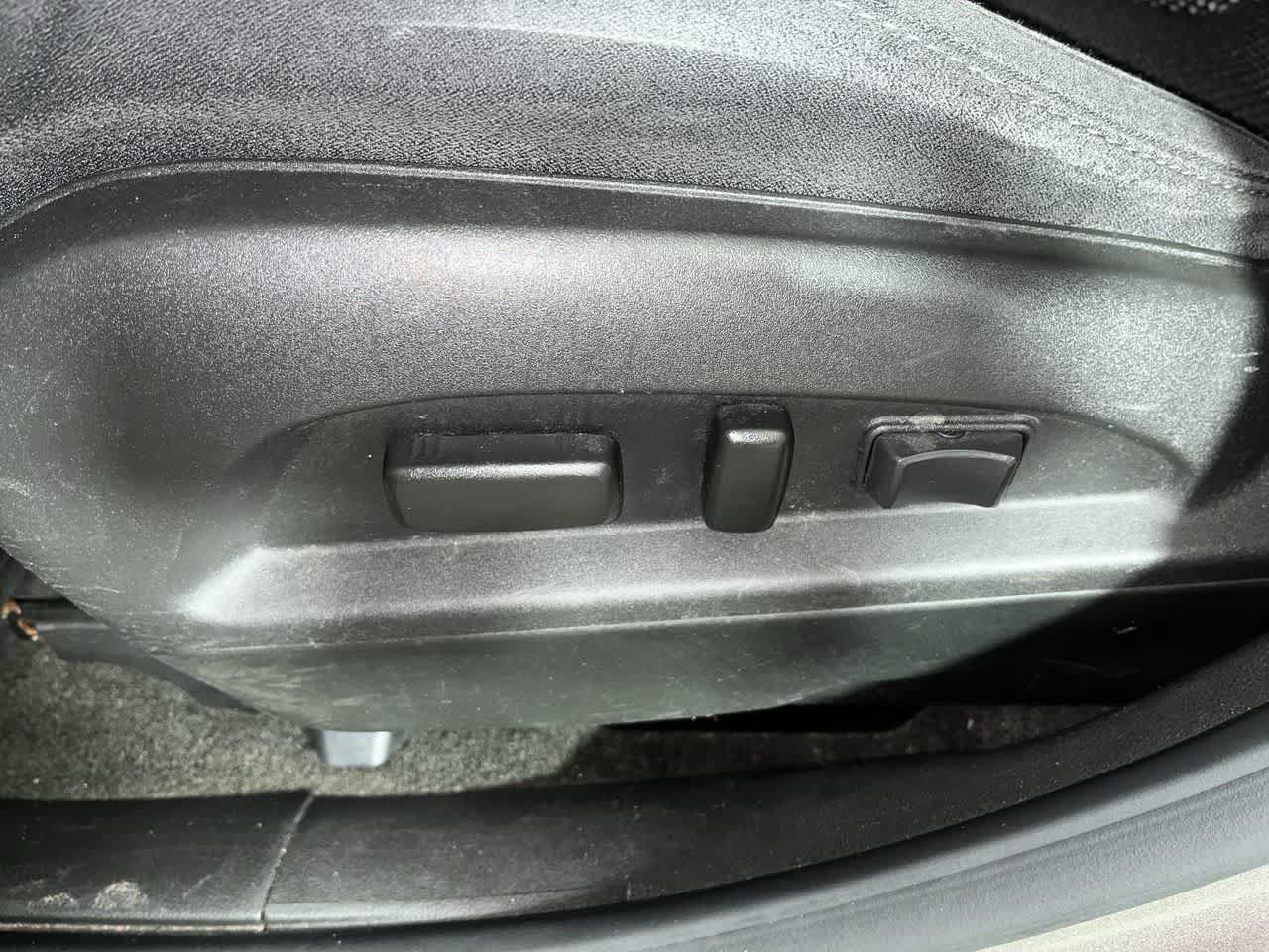 Used 2011 Chevrolet Equinox LT AWD/4WD image 14