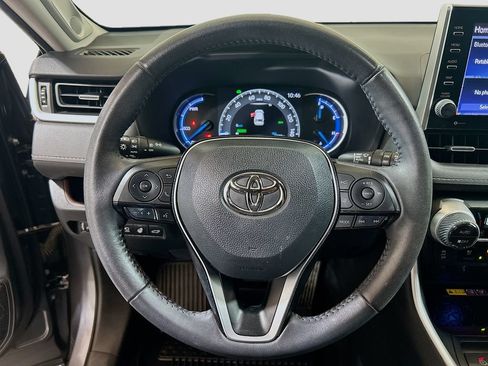 Used 2022 Toyota RAV4 Limited AWD/4WD image 9