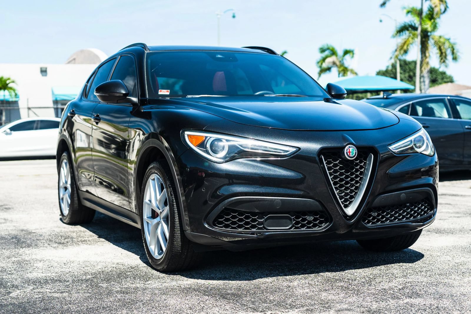 Used 2019 Alfa Romeo Stelvio Ti AWD/4WD image 2