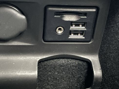 Used 2013 Cadillac XTS Premium image 27