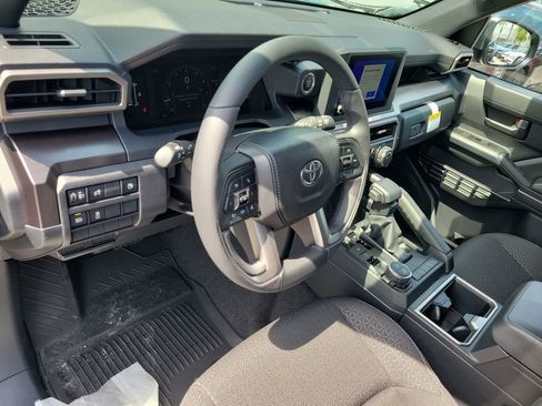 New 2026 Toyota 4Runner SR5 AWD/4WD image 7