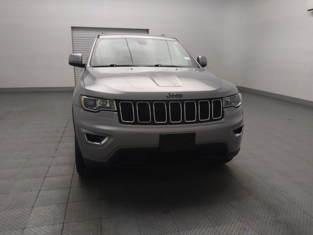 Used 2020 Jeep Grand Cherokee Laredo AWD/4WD image 14