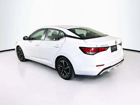 Used 2024 Nissan Sentra SV FWD image 5