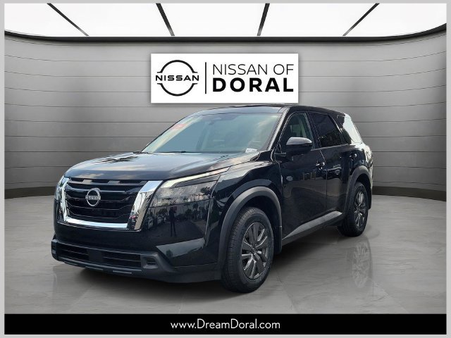 Used 2024 Nissan Pathfinder S FWD image 1