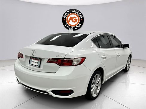 Used 2017 Acura ILX w/ Premium Package image 7