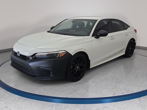 Used 2024 Honda Civic Sport image 1