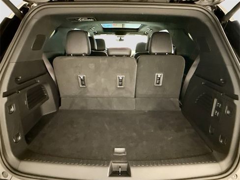 Used 2025 Chevrolet Traverse RS image 22