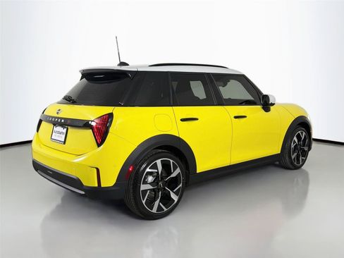 New 2026 MINI Cooper S FWD image 5