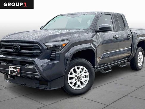 Used 2025 Toyota Tacoma SR5 image 1