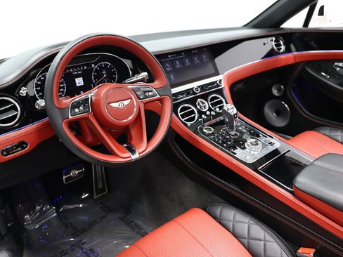 Used 2020 Bentley Continental GT V8 AWD/4WD image 24