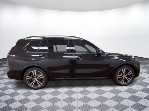 New 2026 BMW X7 xDrive40i w/ M Sport Package image 7
