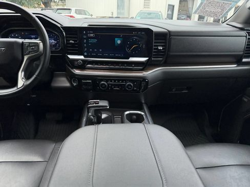 Used 2024 Chevrolet Silverado 1500 RST AWD/4WD image 18