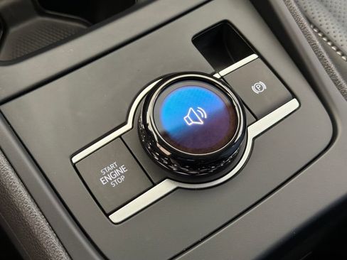 Used 2026 Volkswagen Tiguan SE R-Line FWD image 6