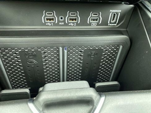 New 2026 RAM 1500 Laramie w/ Night Edition image 12