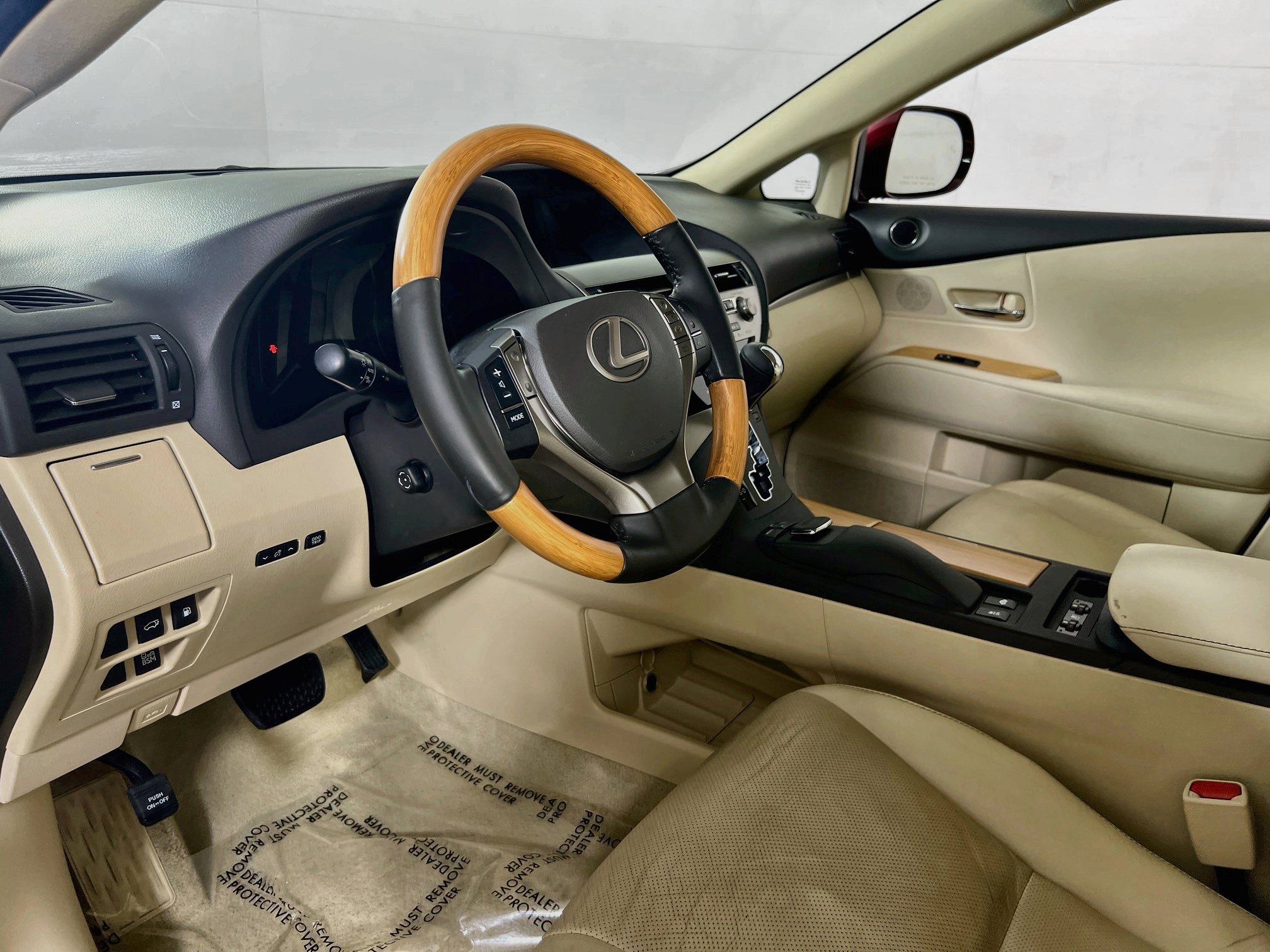 Used 2015 Lexus RX 450h AWD image 9