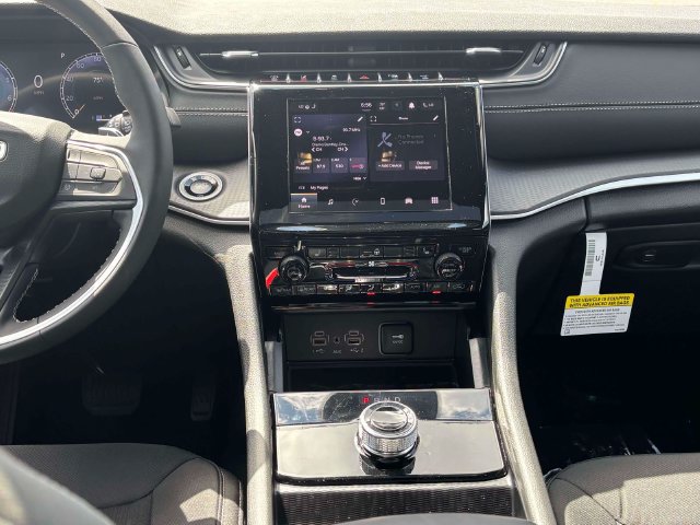 New 2026 Jeep Grand Cherokee Laredo X AWD/4WD image 16