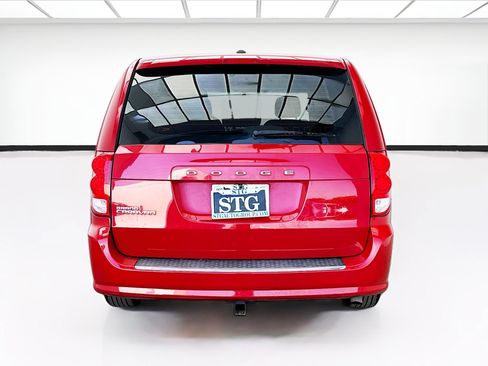 Used 2016 Dodge Grand Caravan American Value Package w/ UConnect Hands-Free Group FWD image 5