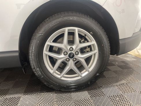 Used 2024 Ford Edge SEL image 28