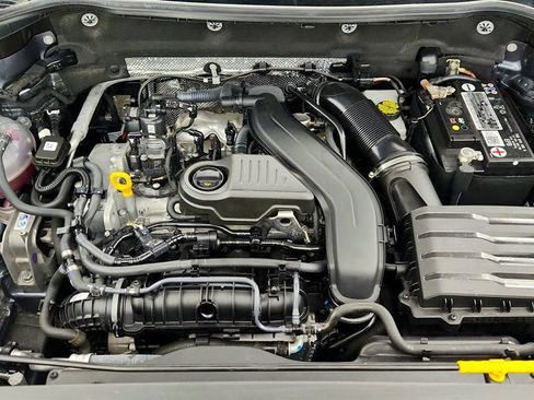 Used 2022 Volkswagen Taos S image 26