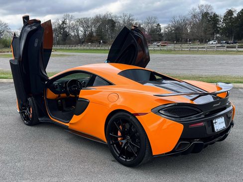 Used 2016 McLaren 570S Coupe image 4