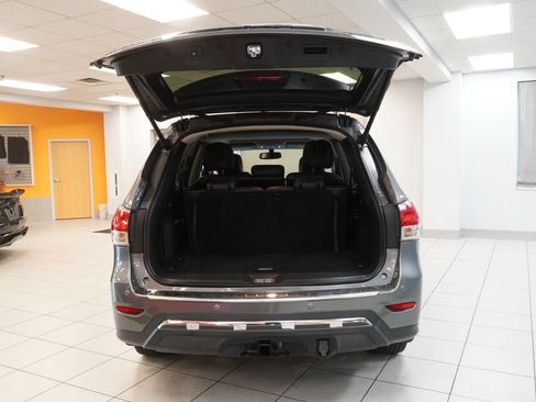 Used 2016 Nissan Pathfinder Platinum AWD/4WD image 10