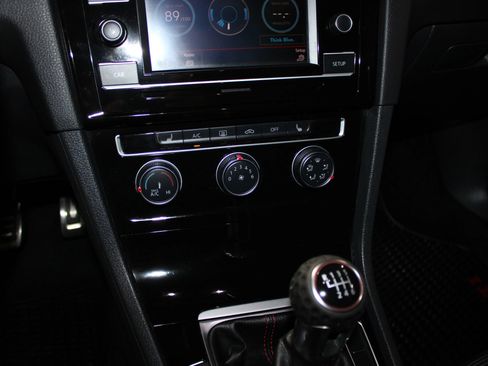 Used 2018 Volkswagen GTI S FWD image 17