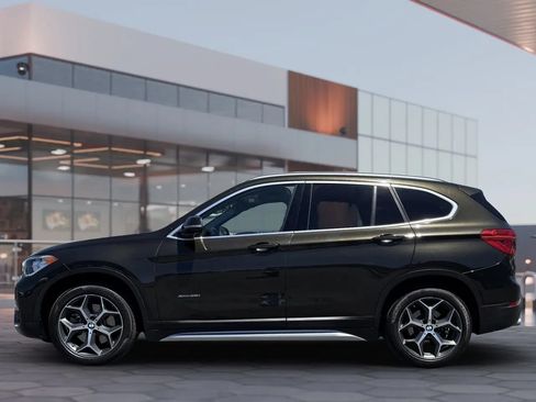 Used 2018 BMW X1 xDrive28i AWD/4WD image 5