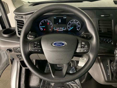 Used 2024 Ford Transit 350 148 Low Roof RWD image 7
