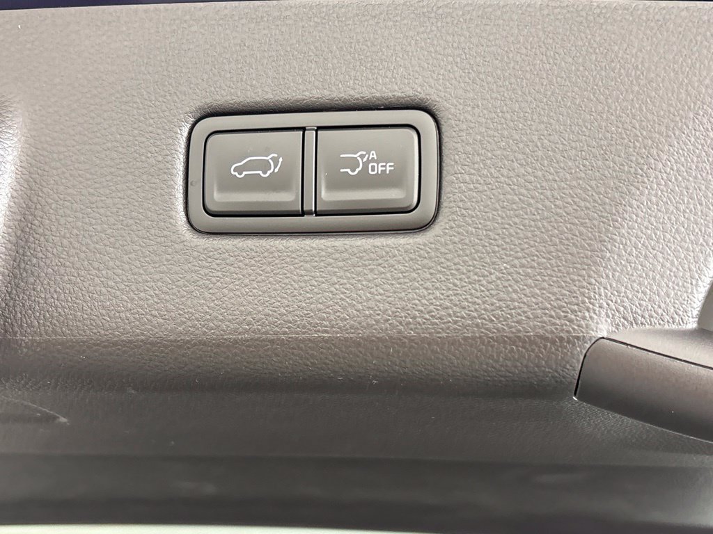 New 2026 Kia Carnival EX FWD image 23