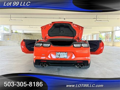 Used 2020 Chevrolet Camaro SS RWD image 31
