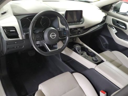 Used 2023 Nissan Rogue SL AWD/4WD image 11