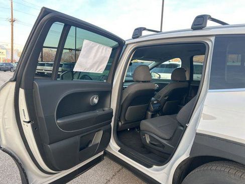 New 2026 Hyundai Ioniq 9 SE image 25