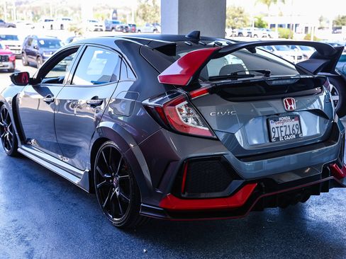 Used 2018 Honda Civic Type R image 7