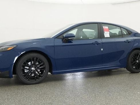 New 2026 Toyota Camry SE FWD image 18