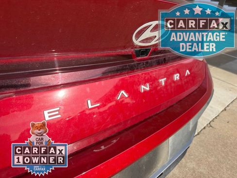 Used 2024 Hyundai Elantra SEL FWD image 10