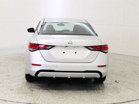 Used 2022 Nissan Sentra S image 6