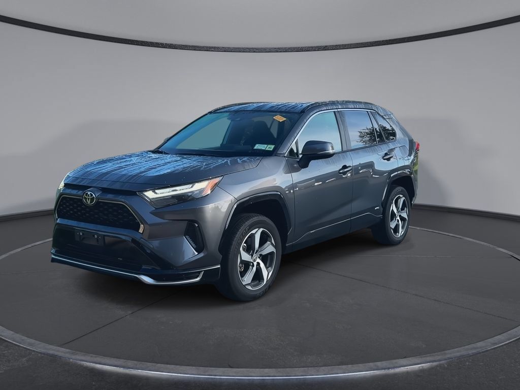 Used 2025 Toyota RAV4 SE AWD/4WD image 4