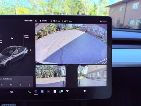 Used 2022 Tesla Model Y Performance image 20