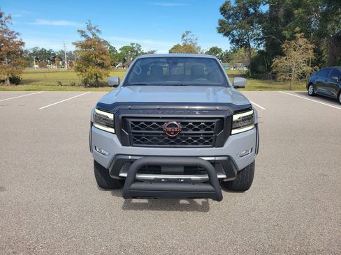 Used 2022 Nissan Frontier PRO-4X image 9