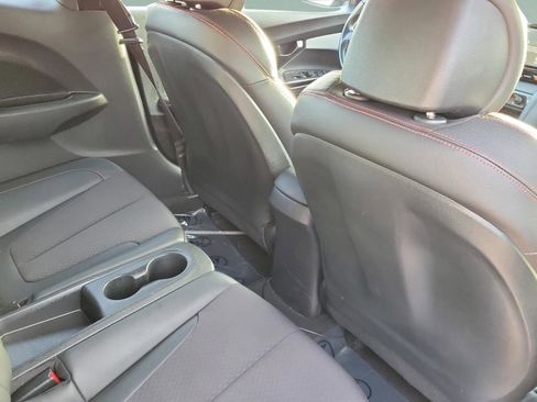 Used 2019 Hyundai Veloster Turbo image 11